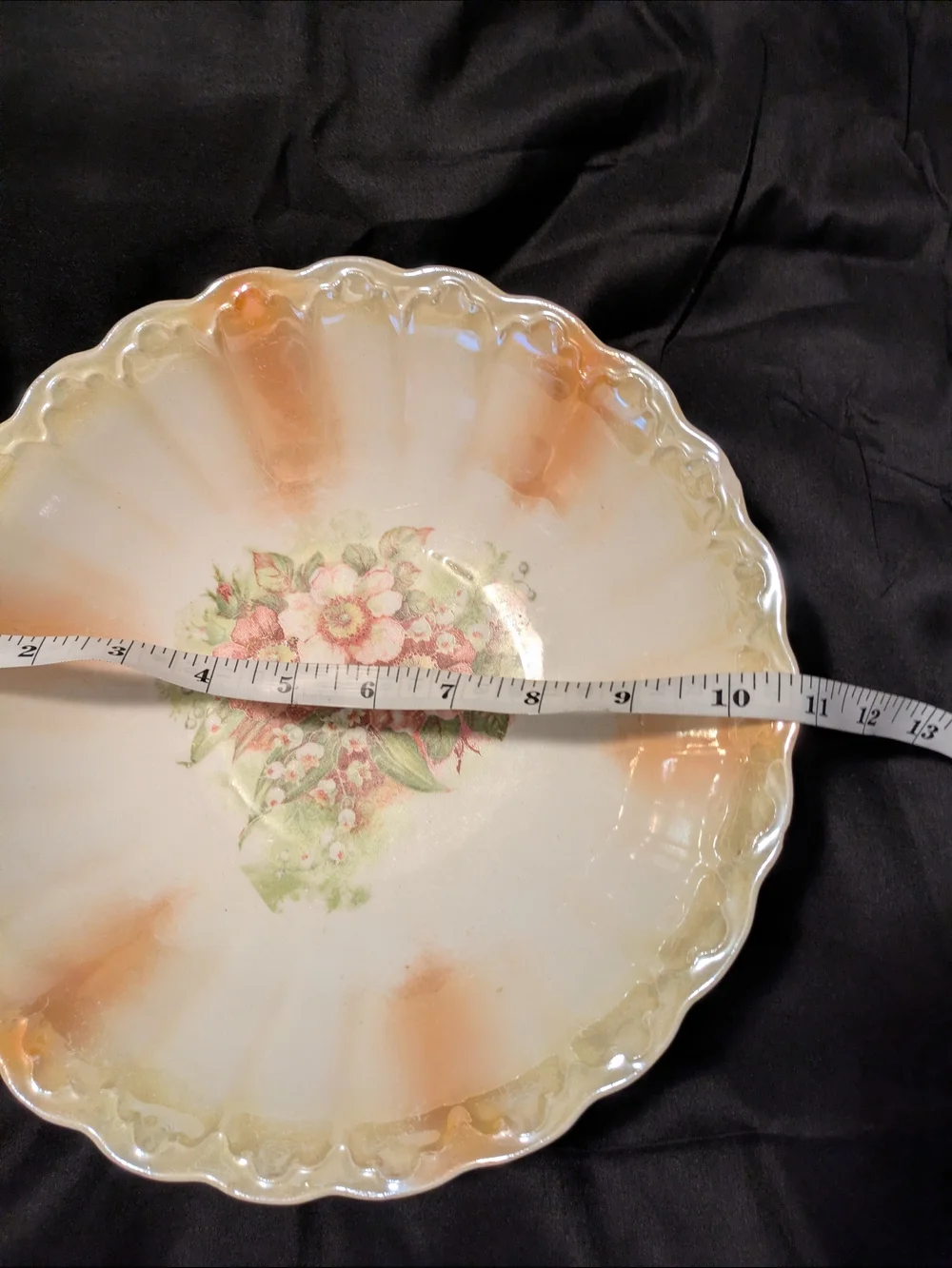 None scalloped ceramic